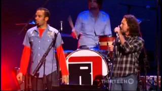 Eddie Vedder  with Ben Harper - UNDER PRESSURE