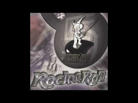 3D & Snuggles - Rockin' It