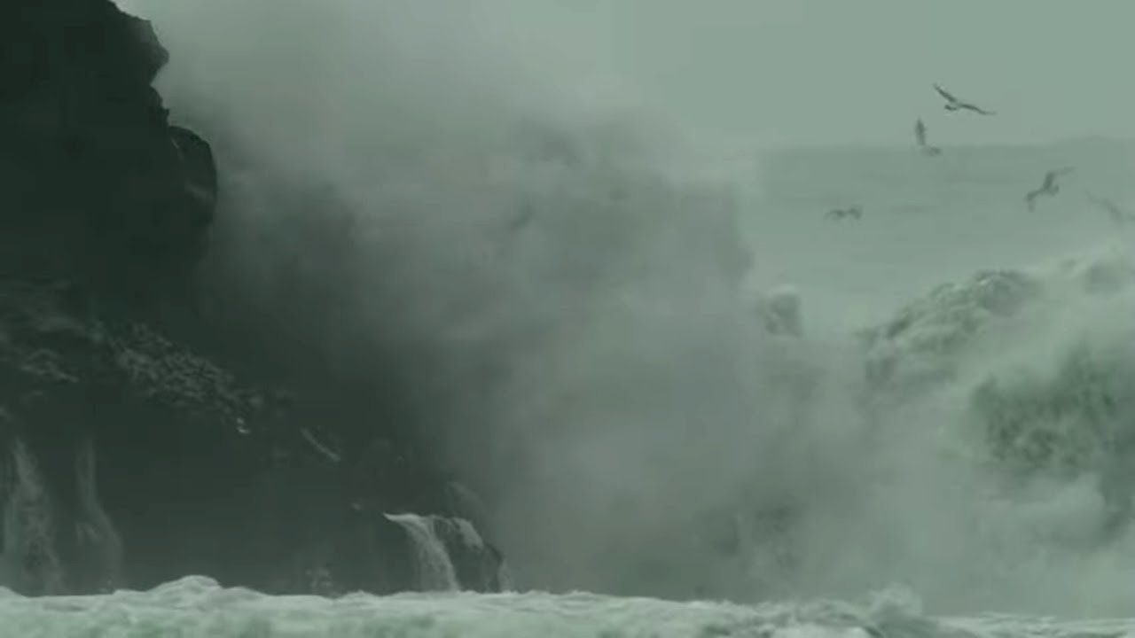 The most dangerous waves in the world