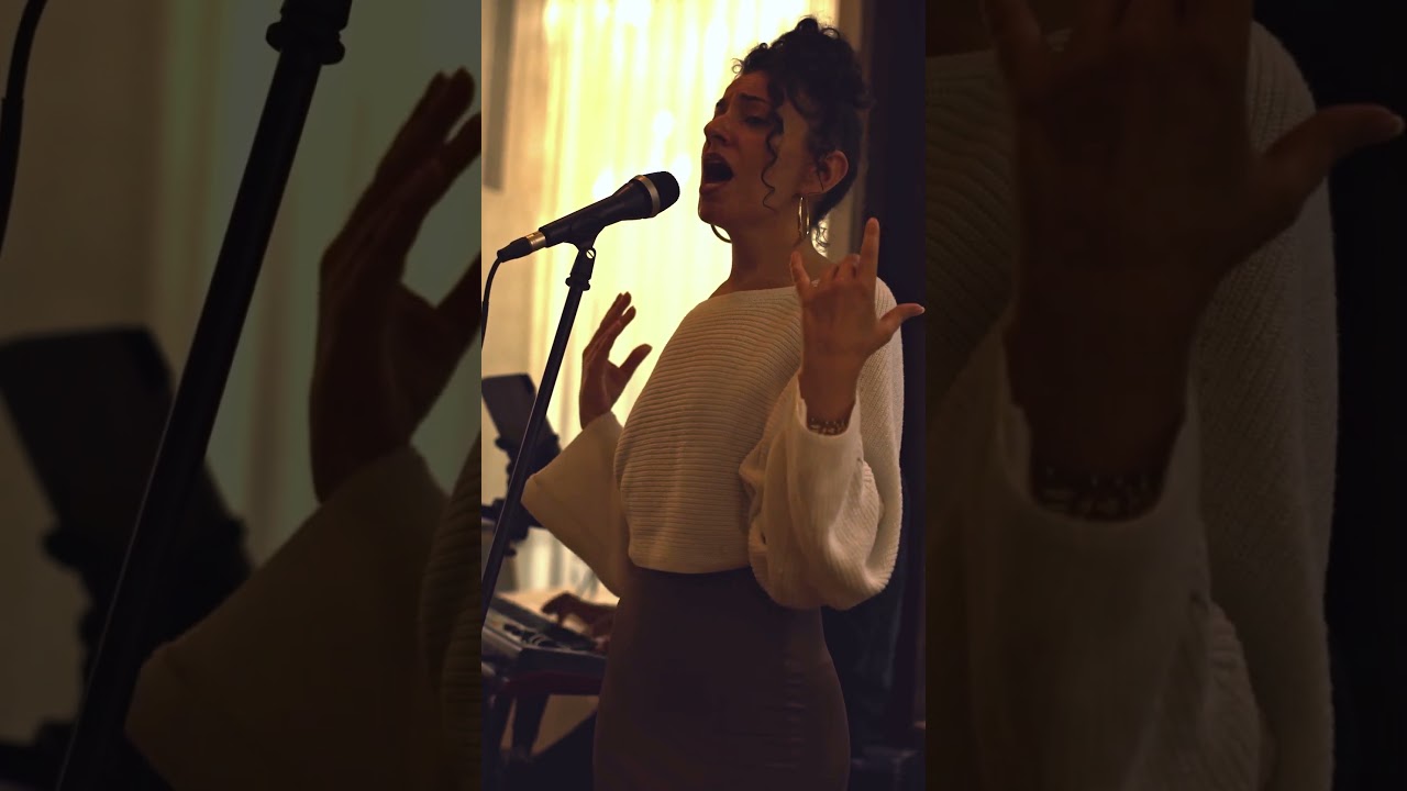 Promotional video thumbnail 1 for Rosanna Wyatt