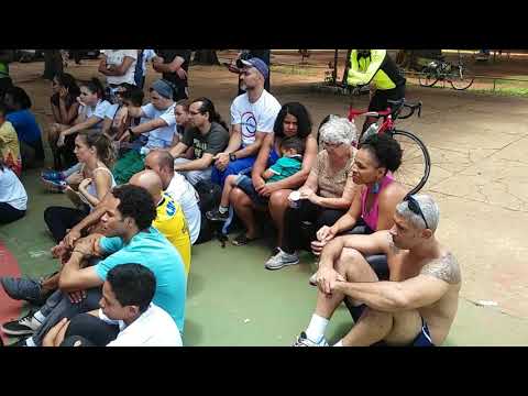 mestre Luiz Renato conversa