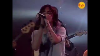 Chicosci - The Sound And Taste Of Tears Fallin Upon Your Chest (MYX Live 2003)