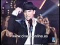 David Civera canta "Bye bye" en la gala de Tve ...