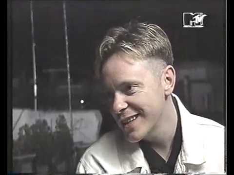 New Order - Bernard Sumner interview (MTV Europe's 'Post-Modern', April 1993)