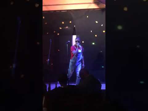 Trovoada - Roll In Peace actuação (Gil Vicente HipHop Comedy)