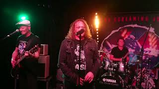 Screaming Jets live Shine On