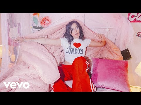 Chiara Oliver - la invitada (Video Oficial)