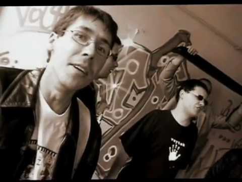 FARBEN LEHRE - Pozytywka (Official Video 2003)