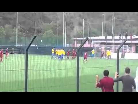 Calcio, Cogoleto   Veloce, la punizione vincente di Giannone 2