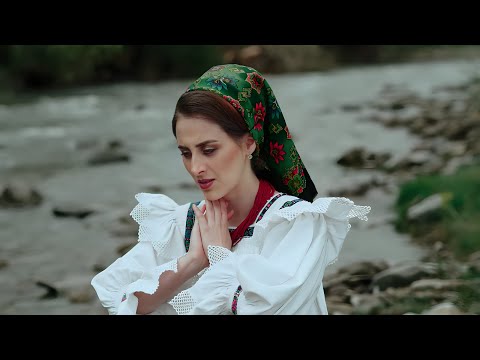 Oana Font - Zdeară o mamă lângă-un tău || Video Oficial