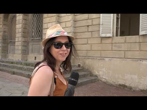 Arezzo, turisti per le vie del centro storico: tornano anche gli stranieri