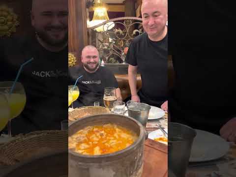 Restoran Brajlović - Hadžijski ćevap iz glinene posude sa kajmakom od punice 😋