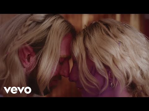 Esteman - un día en París (Video Oficial)