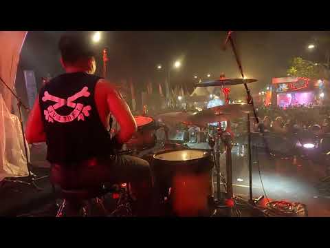 Discotion Pill performed the new single "21" live at Kuta Rock City Festival 2015