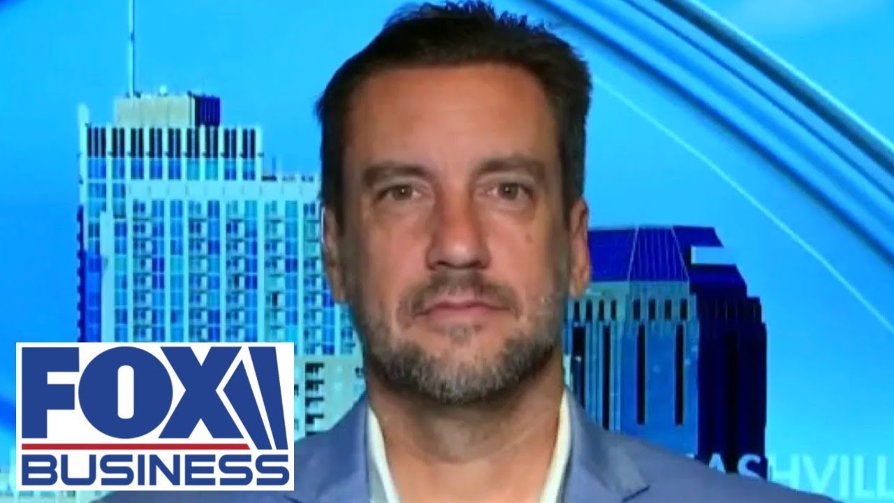 2026 will bring the ‘one of the greatest economies’ in US history: Clay Travis