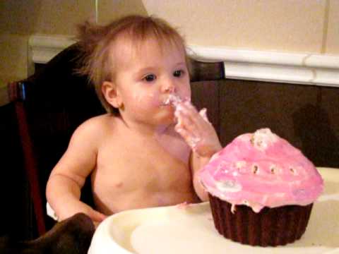 122309 Emily's First Birthday Cake 1