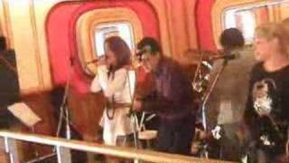 PK - DOS 2025 - CIERRO MIS OJOS