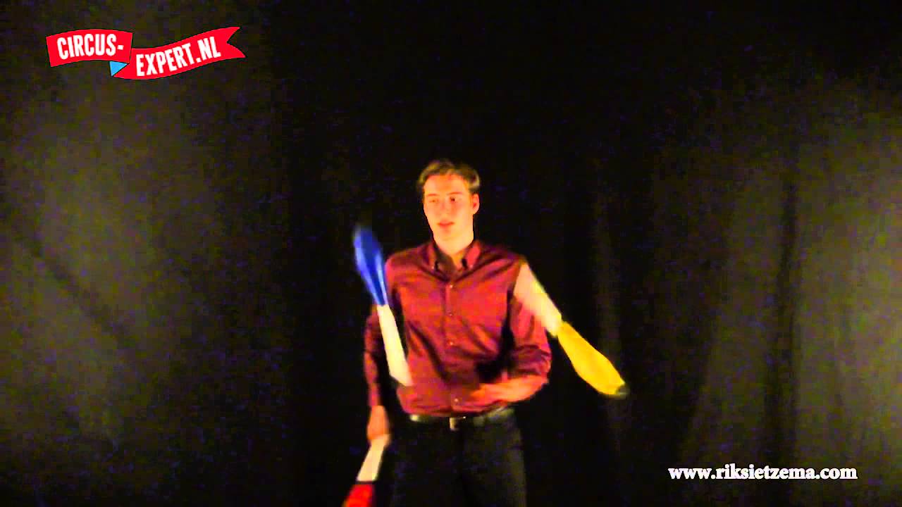 product video Mr. Babache Artist jongleerkegel