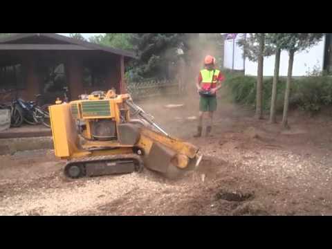 Laski P38R Stubbenfräse im Einsatz