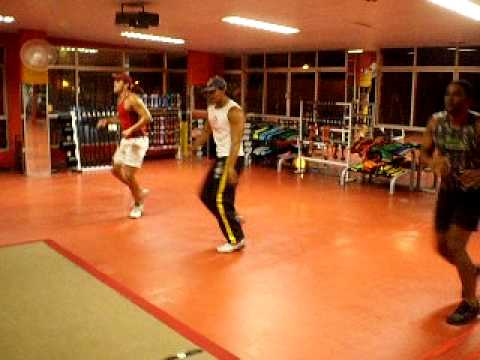 MC LUAN É SÓ PENTADA VIOLENTA  CIA DE DANÇA SAULUS BUTTE . VITORIA ES