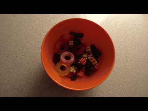 MongoTV_10162 - SPISER SKÅL SLIK FREDAG AFTEN