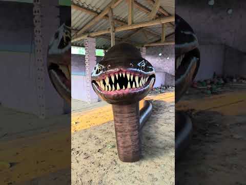 Ông Lão Bàng Hoàng Khi Phát Hiện Thứ Bí Ẩn Trong Nhà Hoang #viral #comedy #funny #haihuoc #quykem
