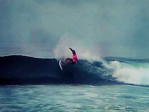 , 9/15/17 SILVANA LIMA CATCHES A WAVE @ SWATCH TRESTLES PRO SURF CONTEST , FINALS