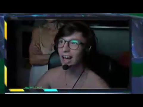 Duki reacciona a jjjoaco