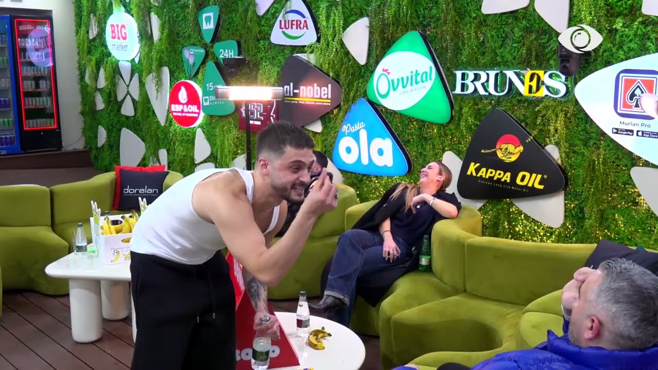 “Kjo nuk është punëtore, është dashnore”/ Baby G debaton me Juelën: O femër që merresh me burra...