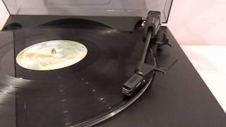 Video thumbnail for Vintage Denon DP 7F Direct Drive automatic turntable record player by Crazy Chicken
