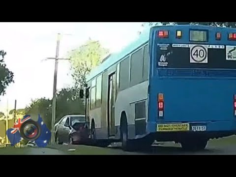 Aussiecams - Camry on wrong side of road hits bus Head-On then takes off! Waratah