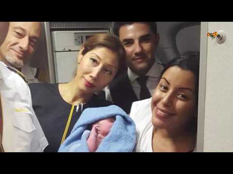 Kvinna födde barn på flyget till Stockholm