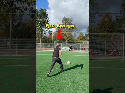 Ik Vroeg Een Pizzabezorger Om Een Penalty Tegen Me Te Nemen 🍕⚽️