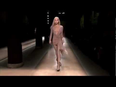 Valentino ➤ Haute Couture Spring/Summer 2010 (Full HD)