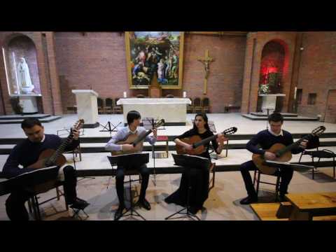 Torroba - Aires de la Mancha (NSK Guitar Quartet)