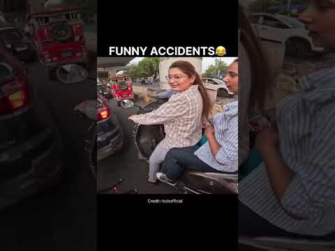 Funny accident 😂 #publicreactin #motovlog