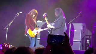 Gene Simmons &amp; Ace Frehley - Let me go, Rock n Roll (live - Melbourne 30/8/2018)