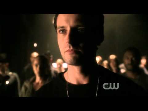 Kneel. Before Kal-El.