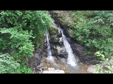 Cascada Moara Dracilor de pe Valea Cernei