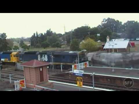 pacific national cement train though Maitland