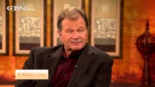 “Curves” Founder Gary Heavin video