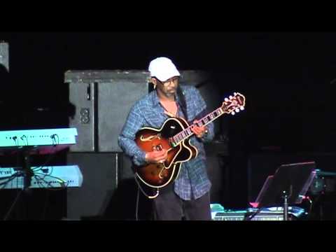 Ronnie Laws -  Mr Magic  - Live (complete)