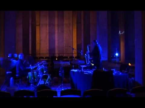 Hochformat: Lueged vo Berg und Tal