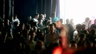 Gruff Rhys and Tony Da Gatorra - Oh Warra Hoo! at Field Day July 31st 2010