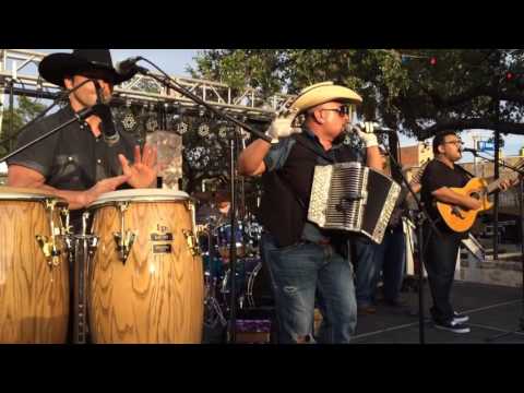 Sunny Sauceda - Cumbia Medley