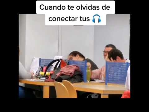 Se te olvida conectar los auriculares en la biblioteca #shorts