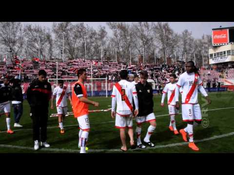 @RVMOficial Celebración sobre el césped del Rayo 2   Sevilla 2