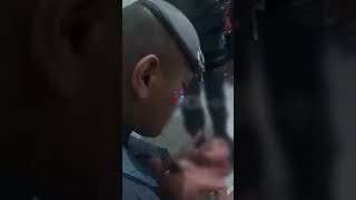 PM salva vida de recém-nascido após engasgo com água em Guarujá.