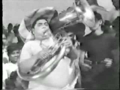 Poster hum matwale naujawan lyrics – kishore kumar