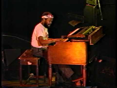 The Blues Brothers Band - Soul Finger (Live)